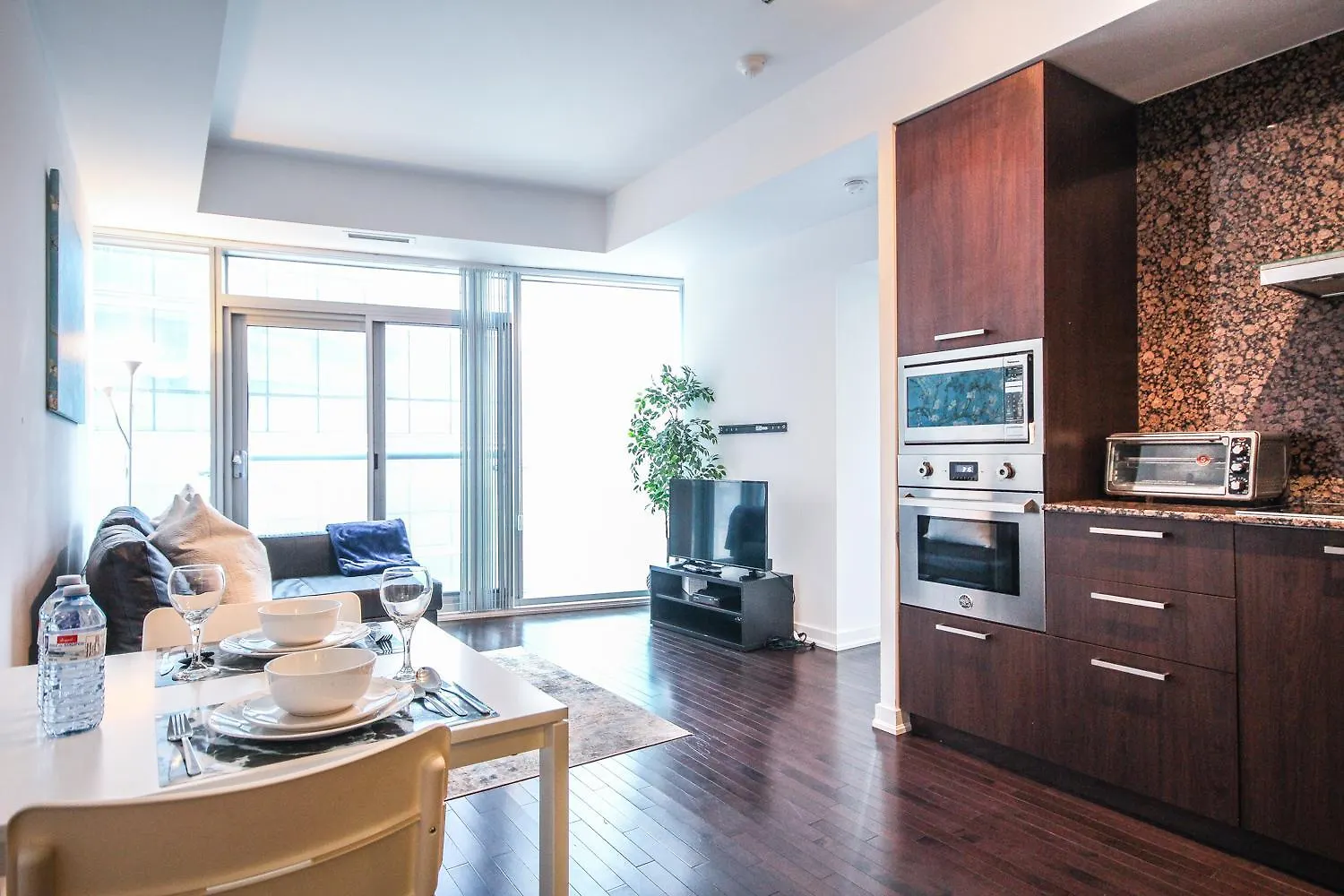 Downtown Suites Toronto 0*,